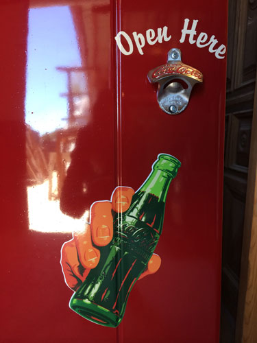 Nevera Coca-Cola antigua recuperada
